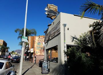 california/hollywood/hollywood-hills/restaurant/running-goose