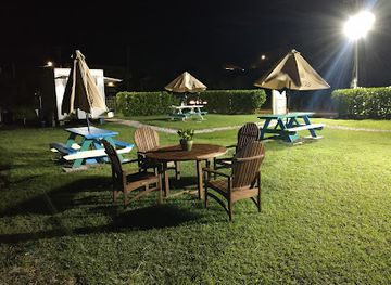 saint-kitts-and-nevis/gingerland/restaurant/grub