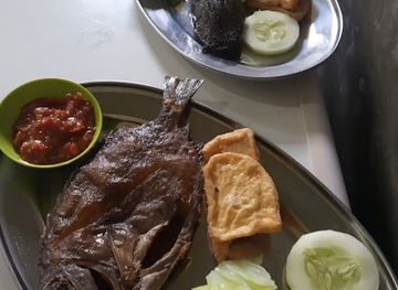 indonesia/tana-toraja/restaurant/warung-makan-juna