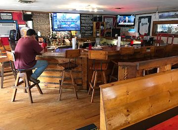 virginia/chesapeake/restaurant/red-bones-raw-bar-seafood-grille