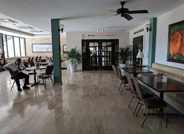 puerto-rico/mayaguez-region/restaurant/el-castillo