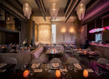 california/los-angeles/restaurant/barton-g-the-restaurant-los-angeles