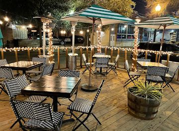 texas/dallas/bishop-arts-district/restaurant/the-trove