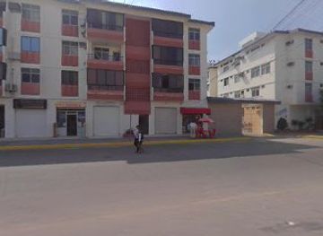 ecuador/salinas/restaurant/restaurante-la-caleta