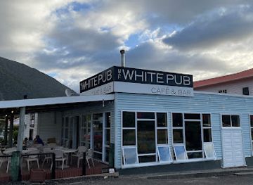 new-zealand/fox-glacier/restaurant/the-white-pub-cafe-bar