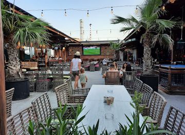 bulgaria/sunny-beach/restaurant/funny-pub