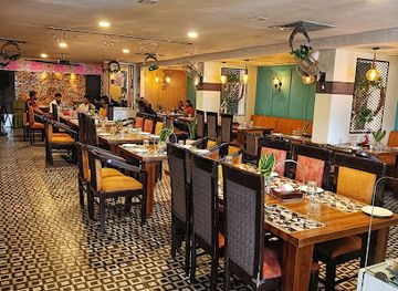 india/lucknow/restaurant/the-posh-pouf-family-restaurant-best-family-restaurant-in-alambagh-best-multi-cuisine-restaurant-in-alambagh-lucknow