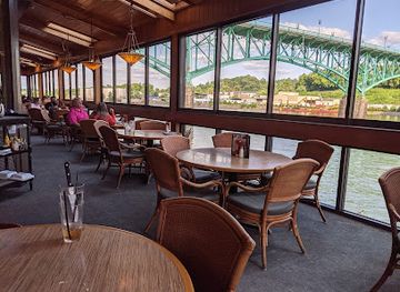 Calhoun's On The River