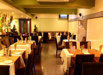 india/mumbai/juhu/restaurant/little-italy