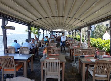 turkiye/izmir/konak/restaurant/yuzde-yuz-more-konak-pier