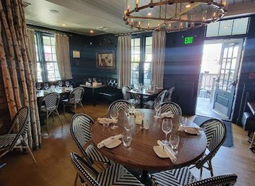 rhode-island/east-greenwich/restaurant/besos-tapas-wine-bar