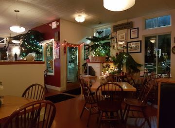 maine/brunswick/restaurant/scarlet-begonias