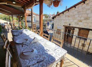 cyprus/machairas-mountains/restaurant/to-korineon