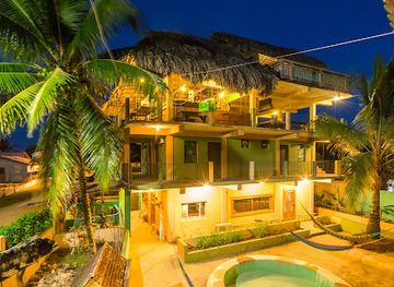 belize/punta-gorda/restaurant/a-piece-of-ground