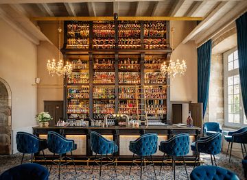 france/pays-de-la-loire/restaurant/l-abbaye-de-villeneuve