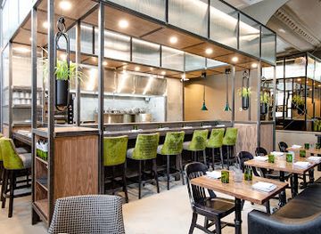 canada/regina/downtown-regina/restaurant/avenue-restaurant-and-bar