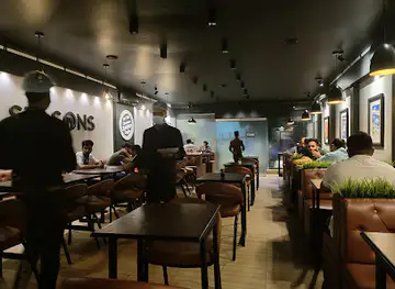 SEASONS Restaurant & Café