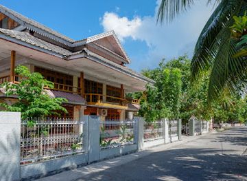 indonesia/pulau-wakatobi/restaurant/reddoorz-near-lakota-beach-tomia-wakatobi