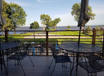 wisconsin/lake-winnebago-region/restaurant/tj-s-harbor-restaurant
