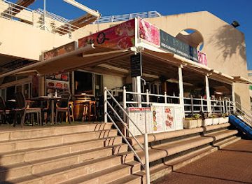 spain/alicante/playa-del-postiguet/restaurant/restaurante-la-brujula