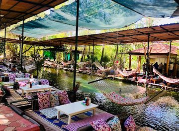 turkiye/saklikent-gorge/restaurant/saklikent-cihan-in-yeri-alkolsuz-aile-restorani-vitamin-bar