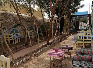 egypt/luxor/karnak/restaurant/white-coffee-restaraunt