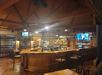 wisconsin/devil-s-lake-state-park/restaurant/lodge-wood-fired-grill