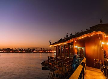 california/santa-barbara/santa-barbara-waterfront/restaurant/moby-dick-restaurant