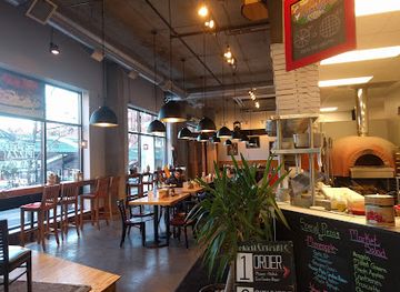 minnesota/saint-paul/lowertown/restaurant/big-river-pizza