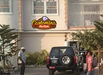 Carlomina Bar