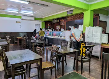 Martinez Kitchenette