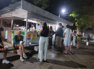 guatemala/flores/restaurant/tacos-los-peces