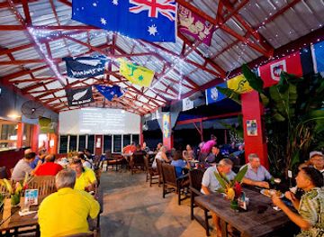 vanuatu/lamap/restaurant/the-retreat-seaside-sports-bar-resort