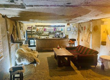 moldova/orheiul-vechi/restaurant/epoca-de-piatra