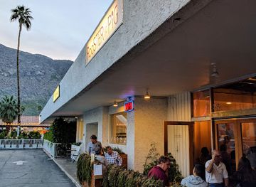 california/palm-springs/restaurant/rooster-and-the-pig