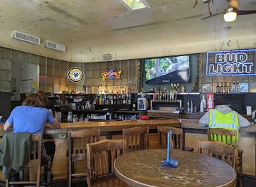 tennessee/rock-city/restaurant/universal-joint-chattanooga