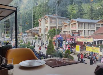 india/manali/restaurant/nathu-s