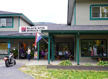 new-hampshire/white-mountains-national-forest/restaurant/black-mtn-burger-co