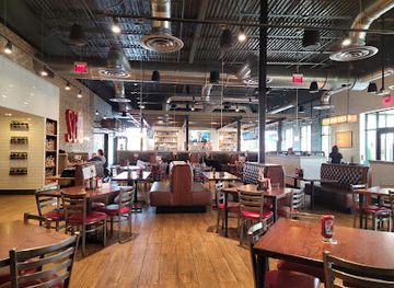 illinois/rockford/restaurant/smokey-bones-rockford