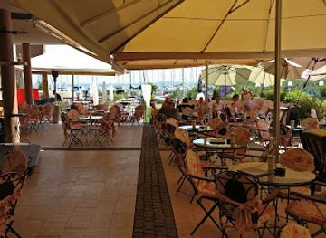 hungary/balaton-uplands-national-park/restaurant/carolina-cafe-and-cocktail-bar