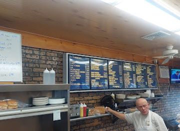 massachusetts/new-bedford/restaurant/dog-house-restaurant