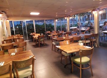 israel/haifa/carmel-center/restaurant/louisa-bakery-cafe