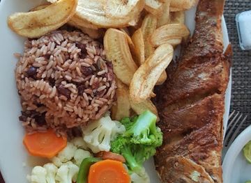 honduras/puerto-cortes/restaurant/los-fuegos-grill