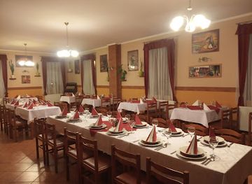 hungary/bakony/restaurant/patko-vendeglo-es-pizzeria