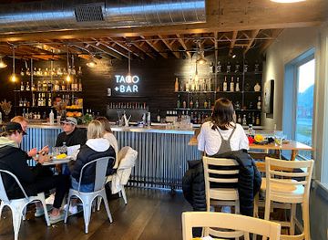 michigan/holland/restaurant/taco-bar