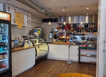 maine/biddeford/restaurant/dizzy-birds-rotisserie