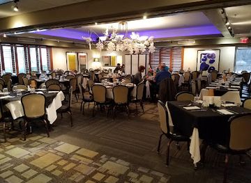 wisconsin/racine/restaurant/the-summit-restaurant-cocktails