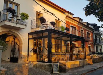 hungary/vac/restaurant/lujza-koriander-bed-brunch-coffee