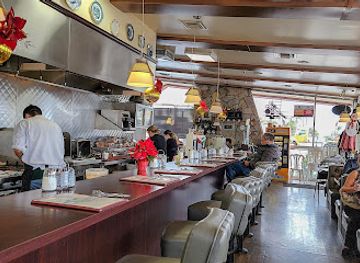 california/oxnard/restaurant/henri-s-cafe