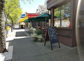 new-york/buffalo/elmwood-village/restaurant/cole-s
